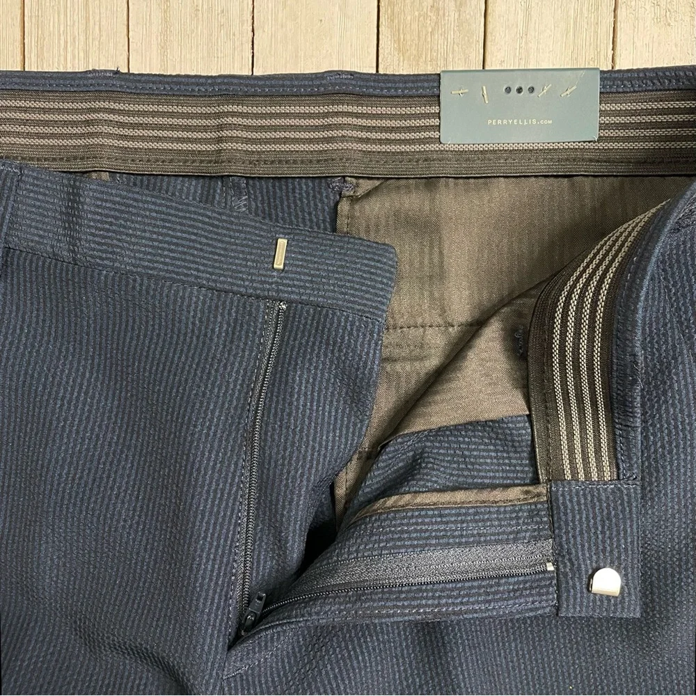 PERRY ELLIS Men’s Travel Luxe Slim Fit Seersucker Pants NWT